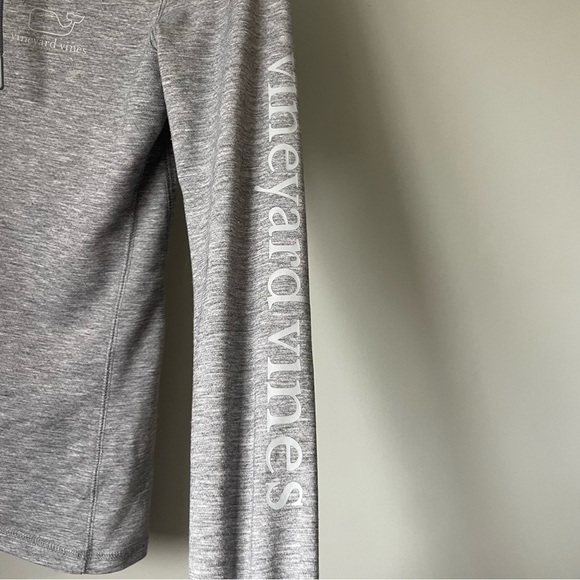 Vineyard VINES PERFORMANCE GREAT ACTIVE WEAR HOODED SHIRT XXS - Picture 7 of 9